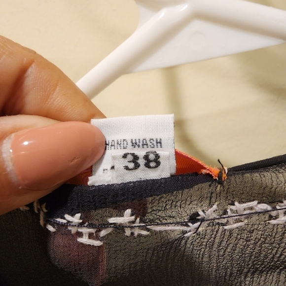 Glam Black 100% Silk Light Weight tunic blouse size 38 - Picture 14 of 15